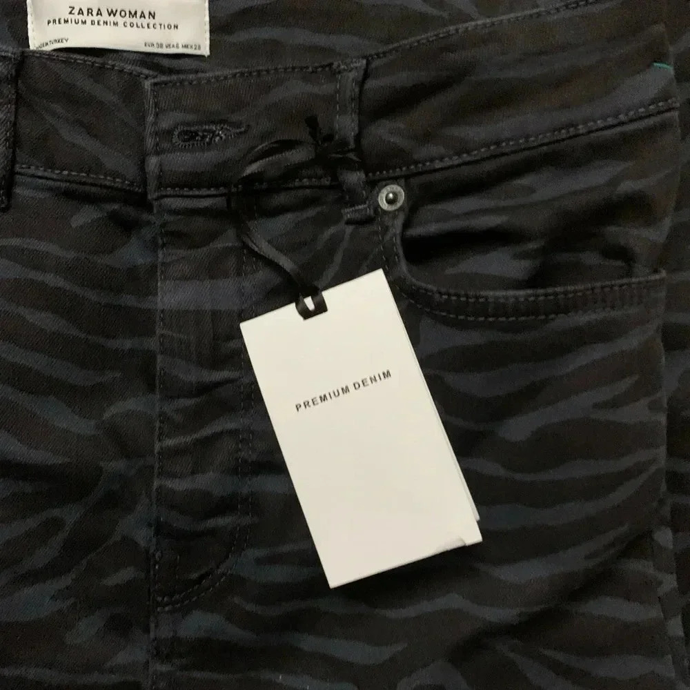 NWT Zara Dark Denim Zebra high waisted Denim 6‎ - Picture 6 of 8